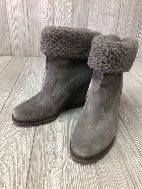 Ugg Boots Shearling Wedge Size 8